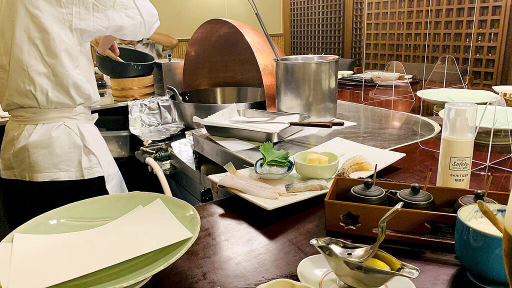 職人技を間近で堪能できるカウンター席