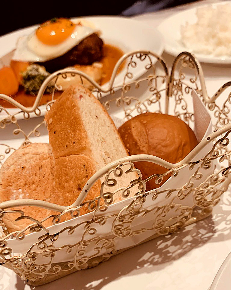 ふんわり香ばしいパン