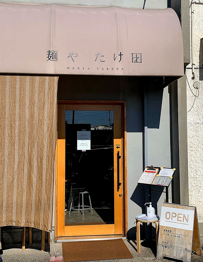 シンプルでスタイリッシュな外観