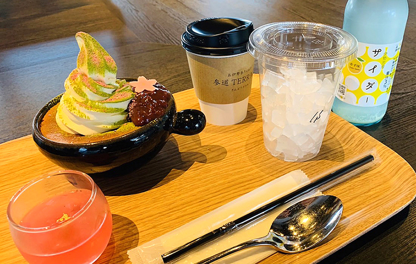 抹茶ソフト、コーヒー、サイダー、ゼリー