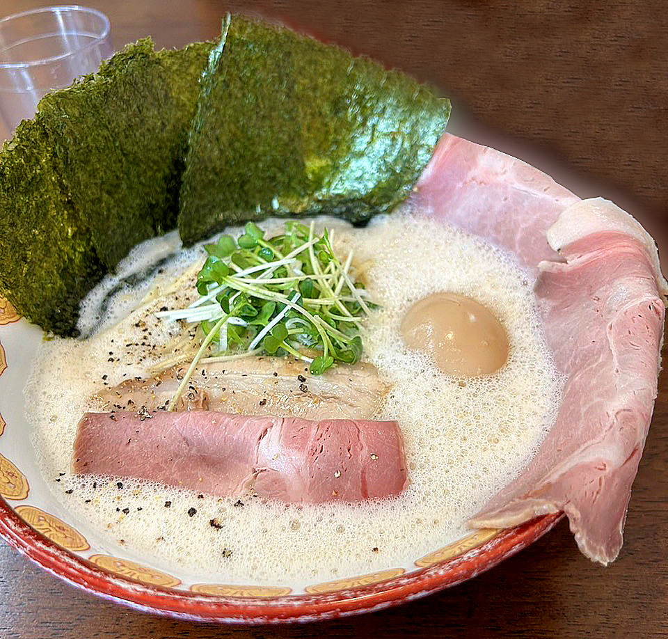 鶏白湯塩ラーメン