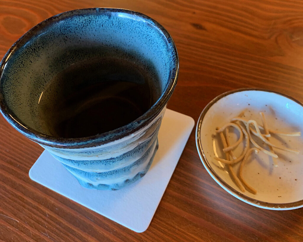 蕎麦茶と蕎麦かりんとう