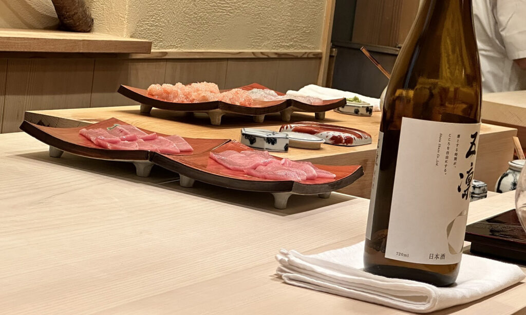 カウンターから見える寿司ネタ