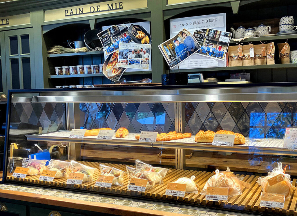 パンのショーケース