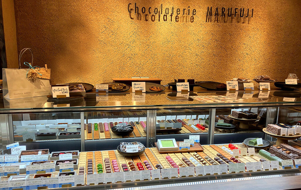 ショコラトリーのショーケース