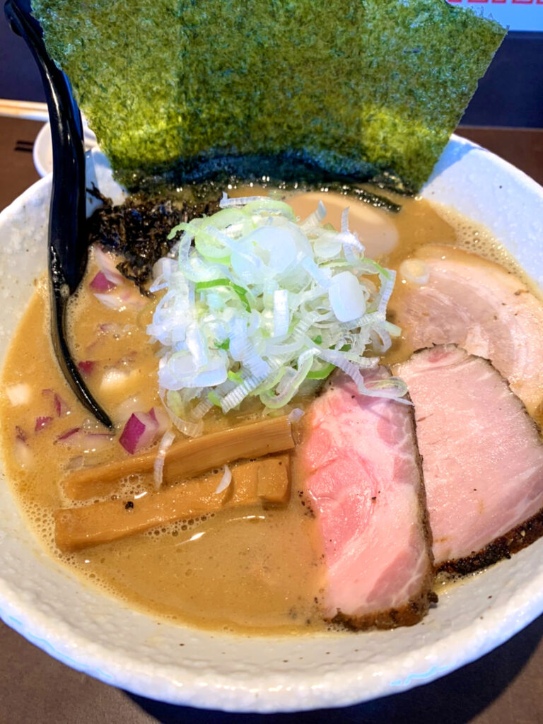 人気No.1の「濃厚煮干そば」