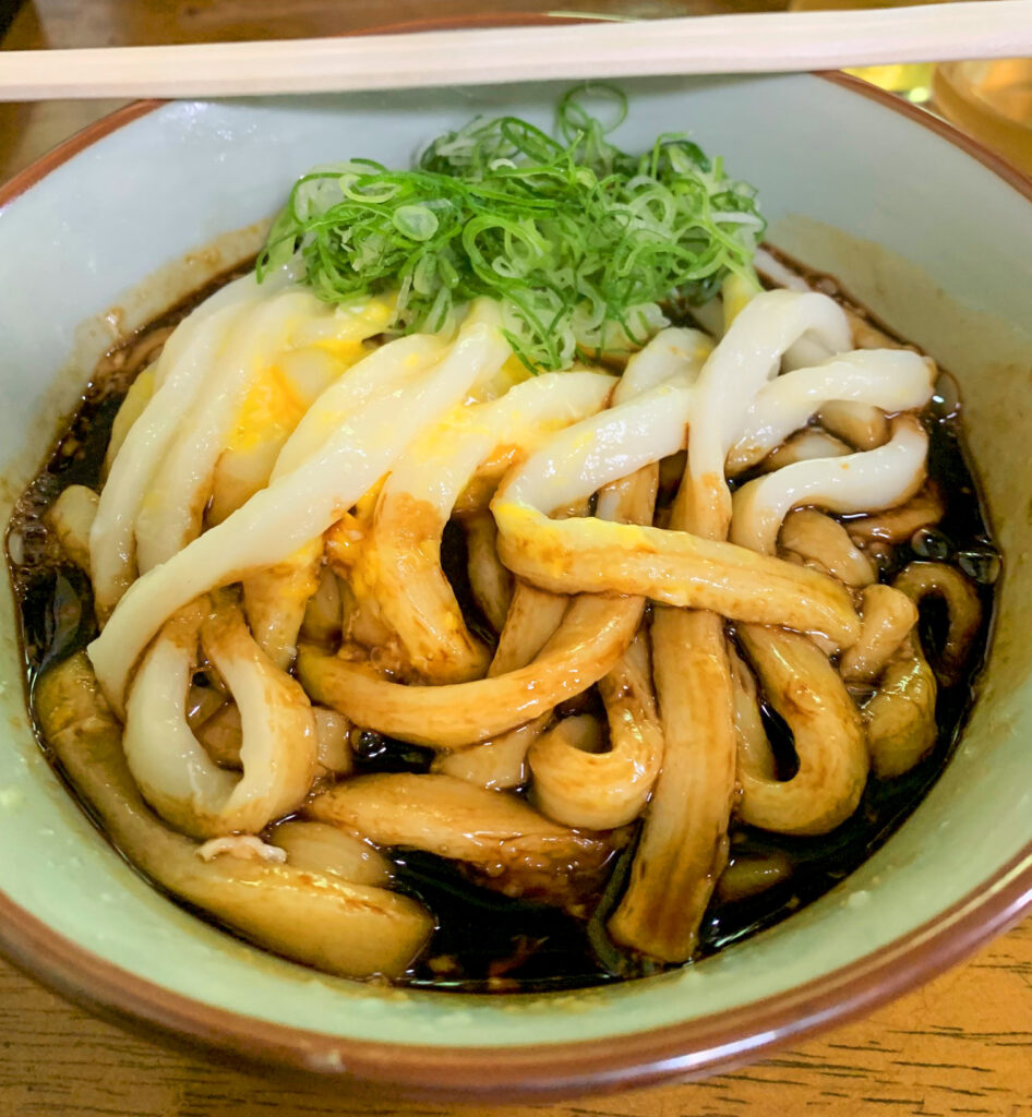 伊勢うどん（卵入り）